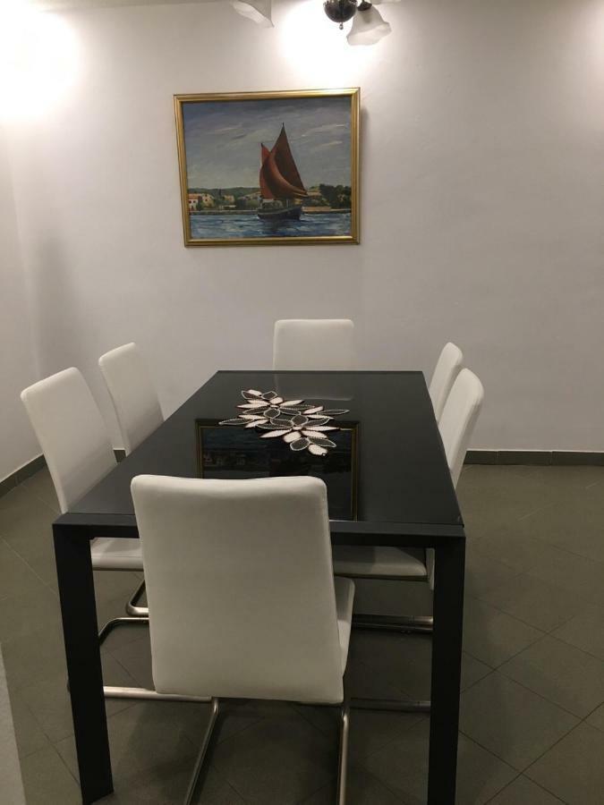 Apartments Fratelli มาลินสกา ภายนอก รูปภาพ
